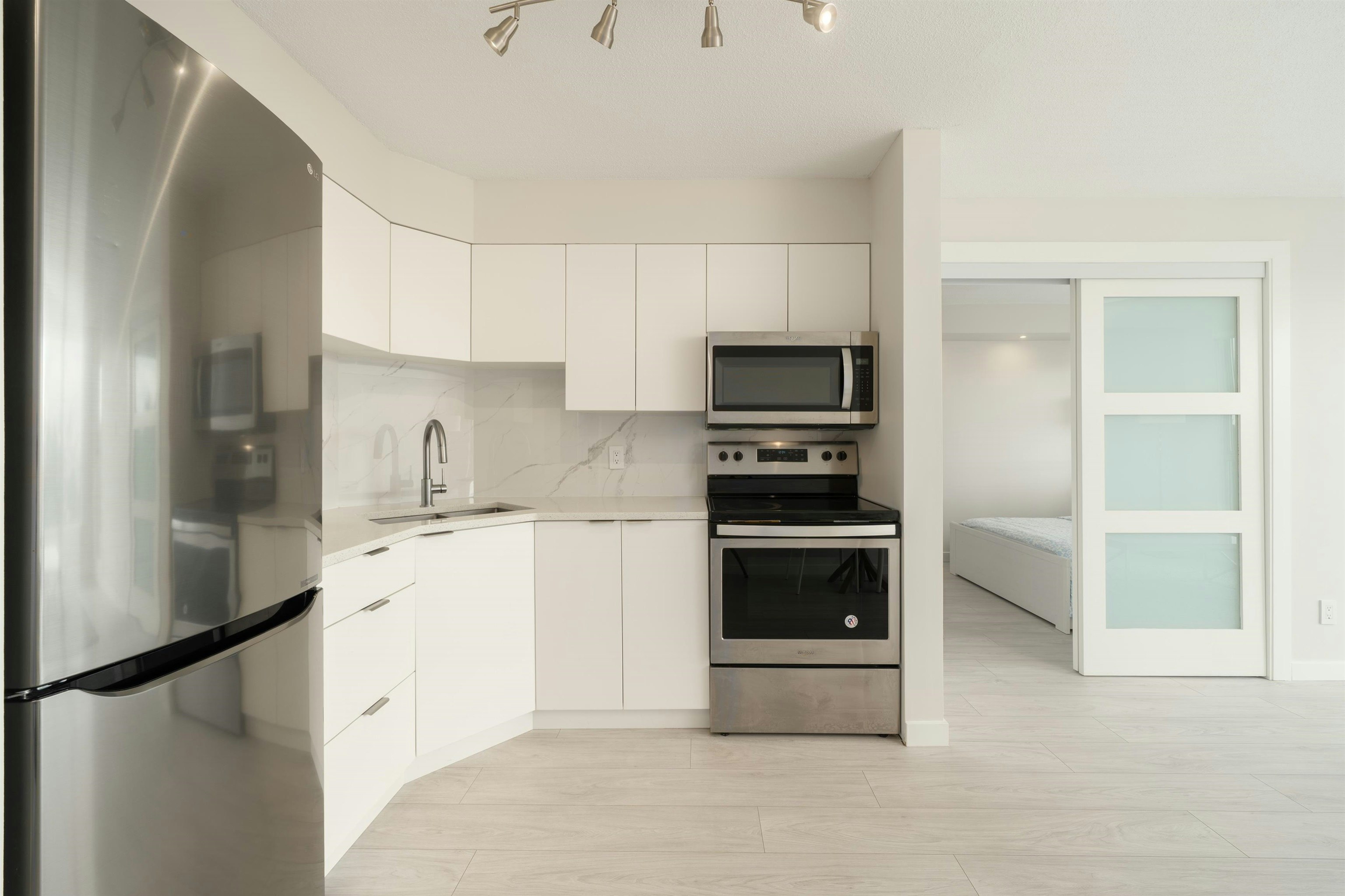 809-5189 Gaston Street, Vancouver, BC, V5R 6C7 - 9