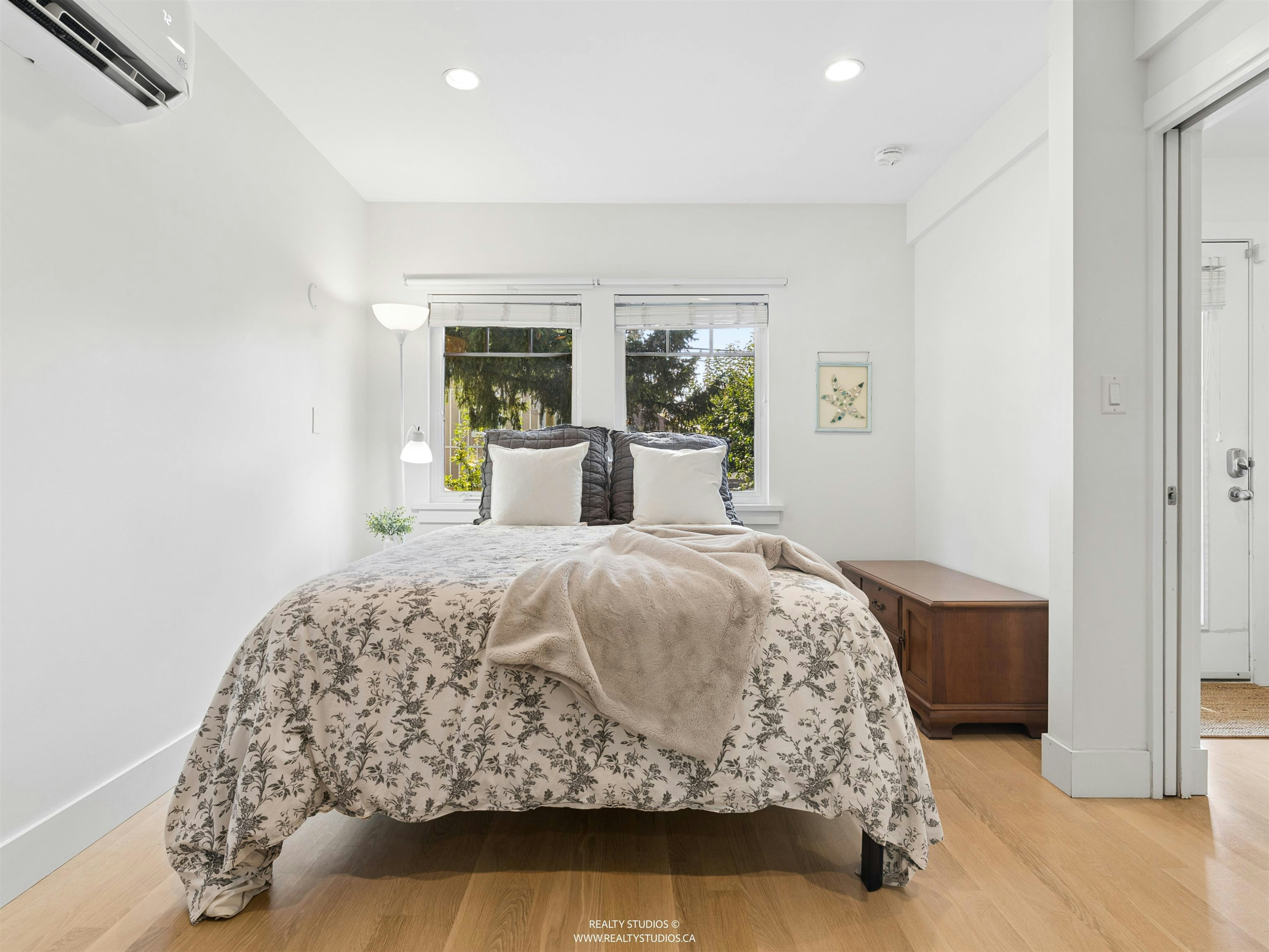 558 W 19th Avenue, Vancouver, BC, V5Z 1V6 - 12