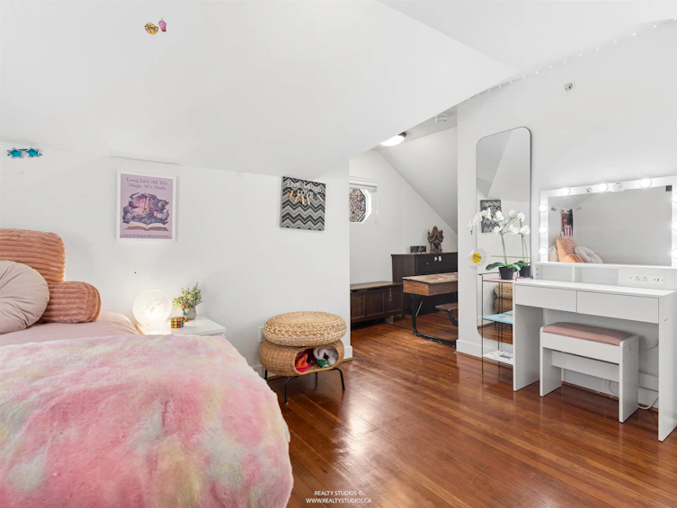 558 W 19th Avenue, Vancouver, BC, V5Z 1V6 - 19
