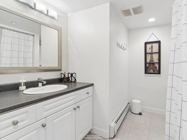 558 W 19th Avenue, Vancouver, BC, V5Z 1V6 - 30