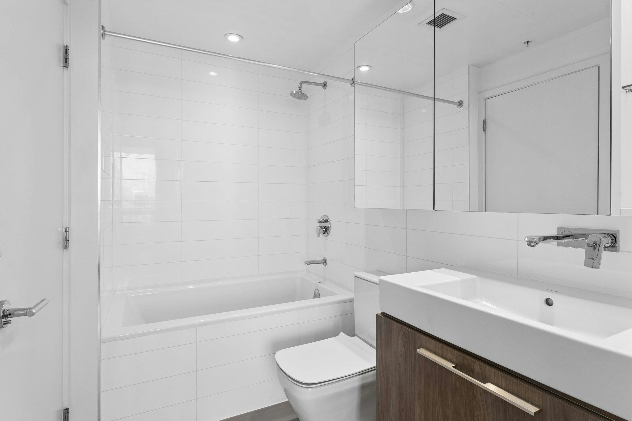 3909-4510 Halifax Way, Burnaby, BC, V5C 0K4 - 11
