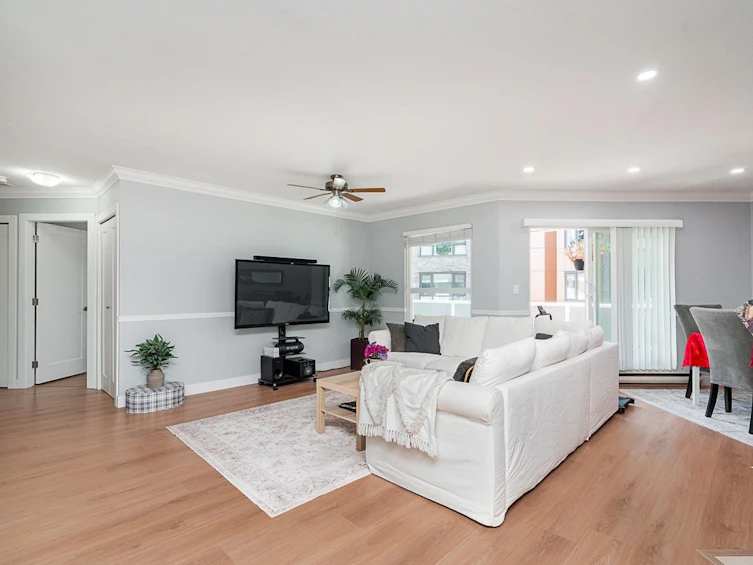 51-14840 100 Avenue, Surrey, BC, V3R 9M3