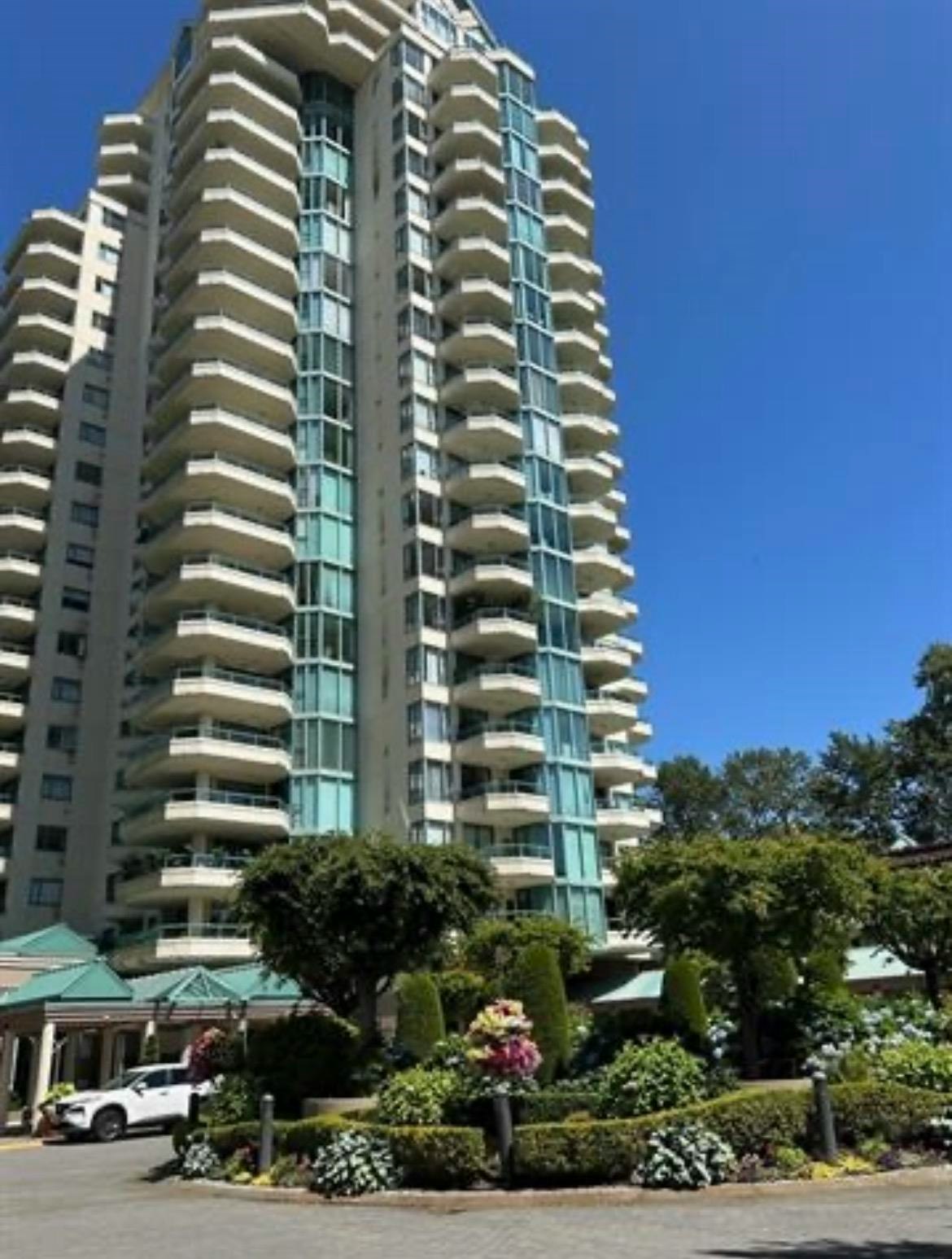4A-338 Taylor Way, West Vancouver, BC, V7T 2Y1