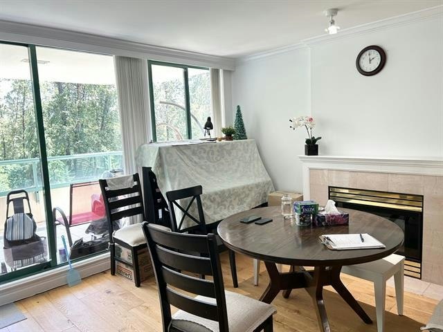 4A-338 Taylor Way, West Vancouver, BC, V7T 2Y1