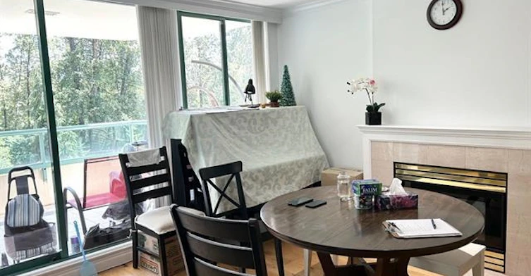 4A-338 Taylor Way, West Vancouver, BC, V7T 2Y1