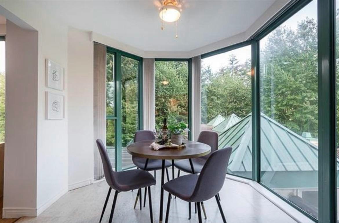 4A-338 Taylor Way, West Vancouver, BC, V7T 2Y1 5