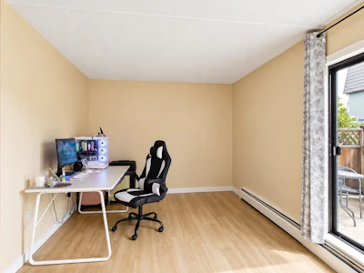 117-8031 Ryan Road - 4