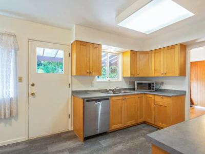 2370 Mountain Highway - 5