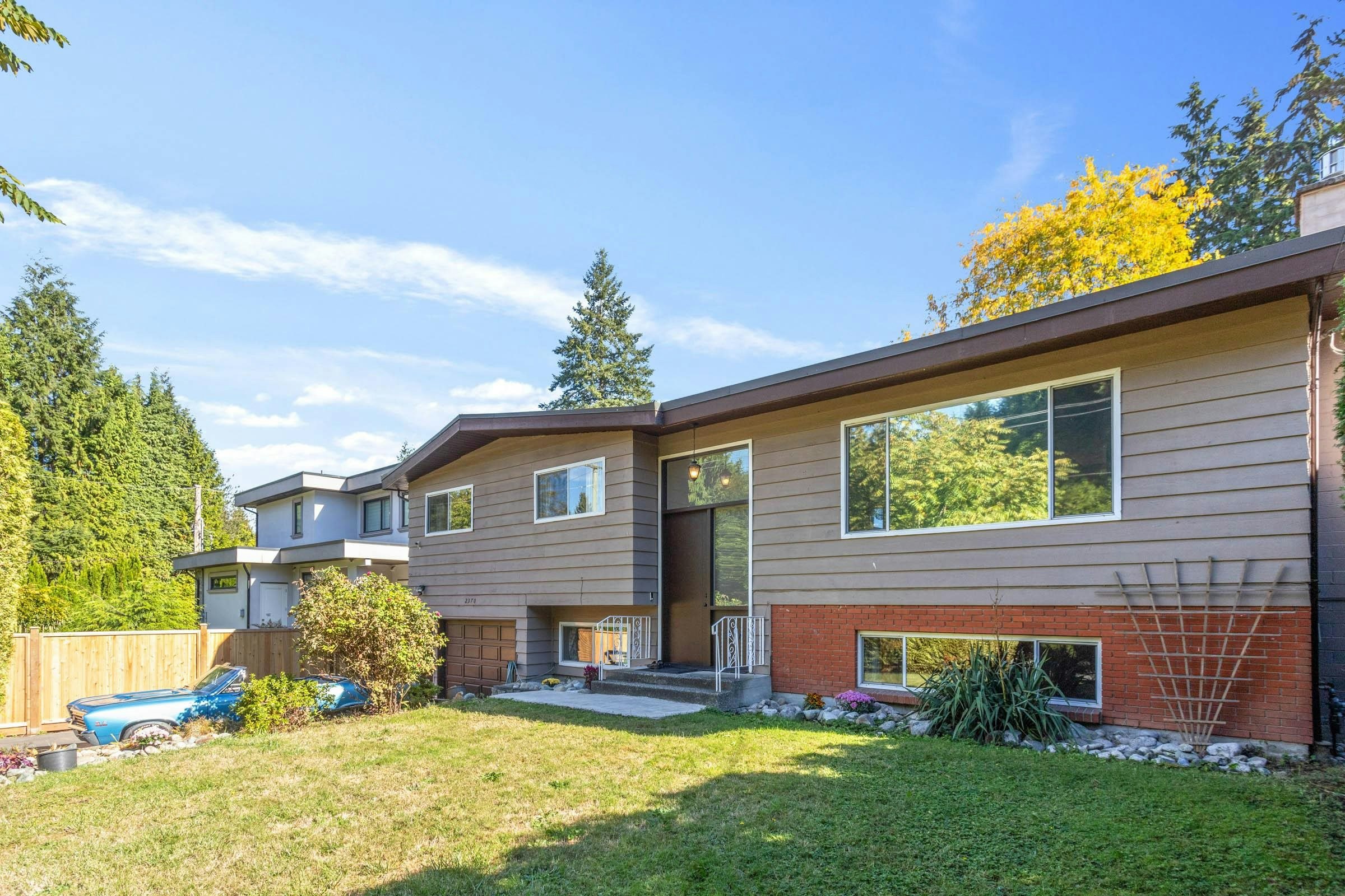 2370 Mountain Highway - 2