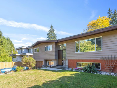 2370 Mountain Highway - 2