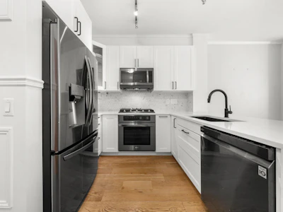 417-119 W 22nd Street - 2
