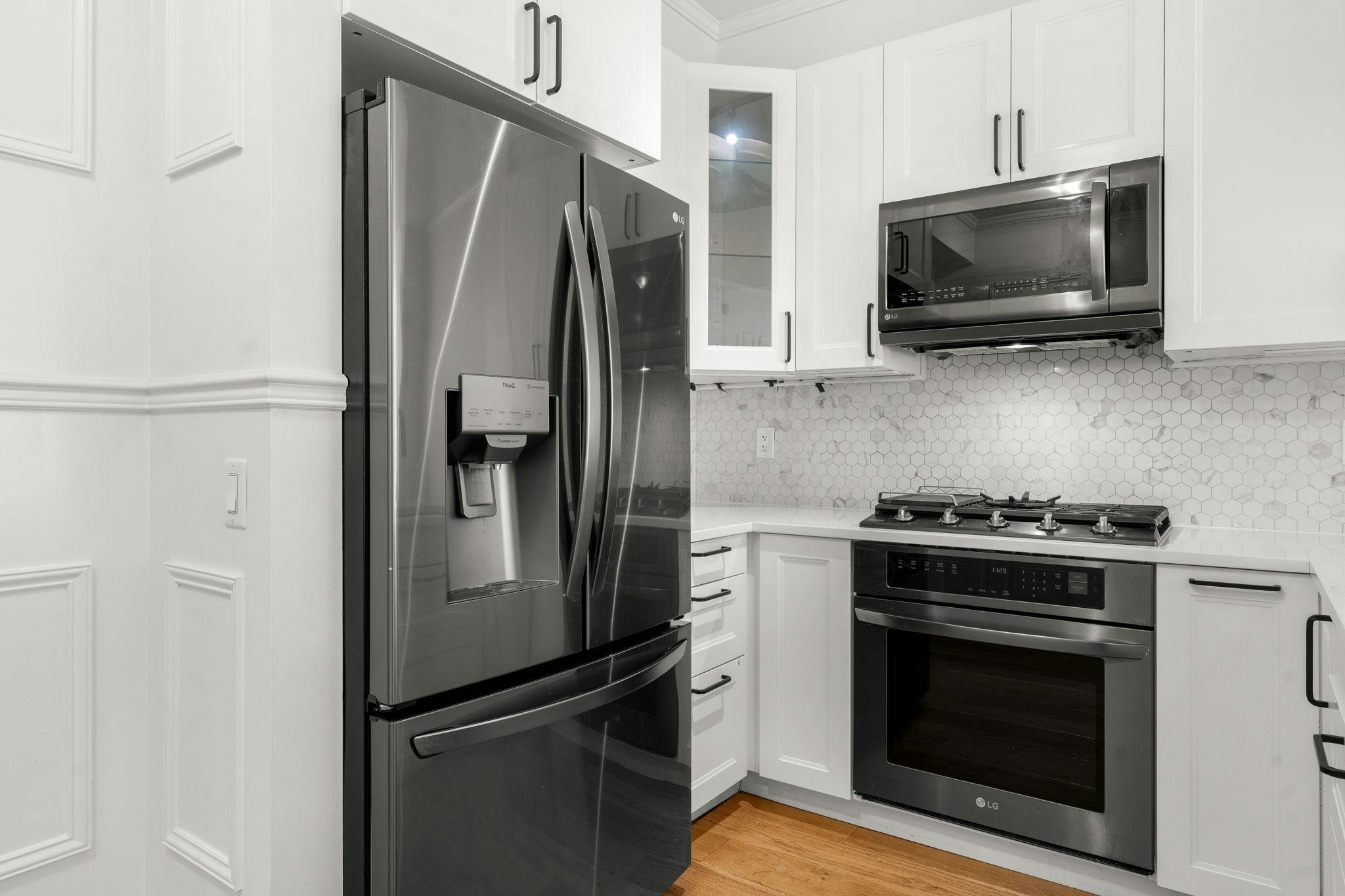 417-119 W 22nd Street - 4