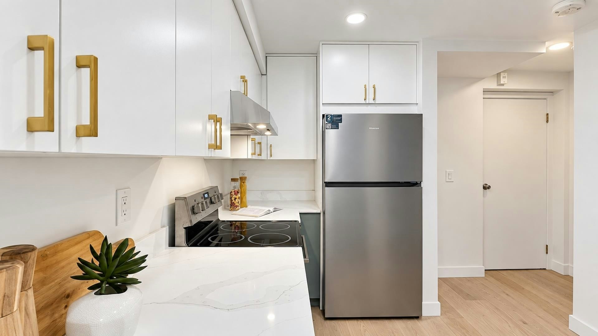 10-1355 W 4th Avenue, Vancouver, BC, V6H 3Y8 - 9
