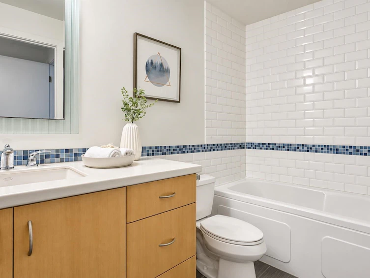 10-1355 W 4th Avenue, Vancouver, BC, V6H 3Y8 - 13