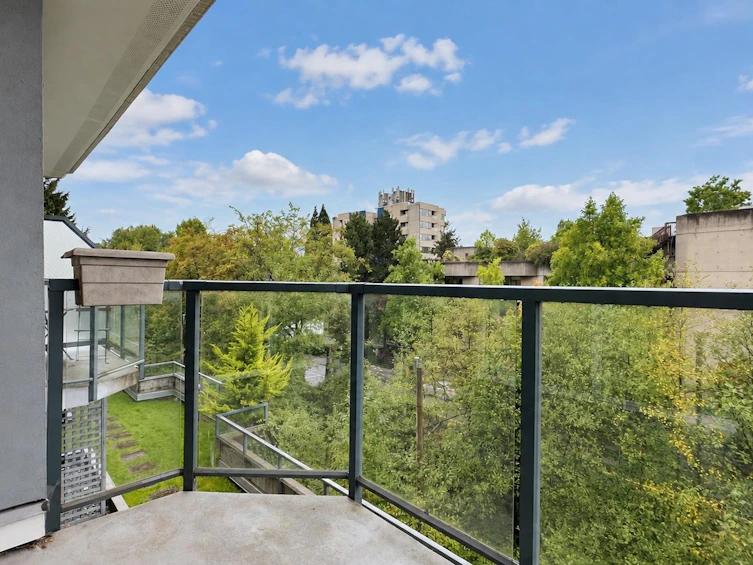 10-1355 W 4th Avenue, Vancouver, BC, V6H 3Y8 - 16