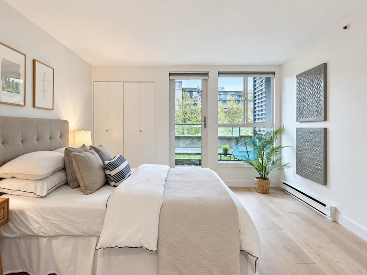 10-1355 W 4th Avenue, Vancouver, BC, V6H 3Y8 - 11
