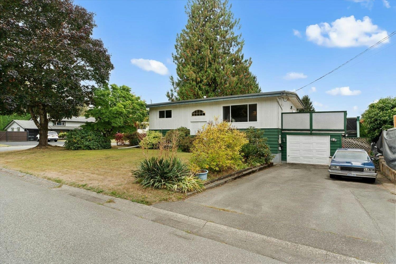 10151 Wedgewood Drive, Chilliwack, BC, V2P 6C1 - 2