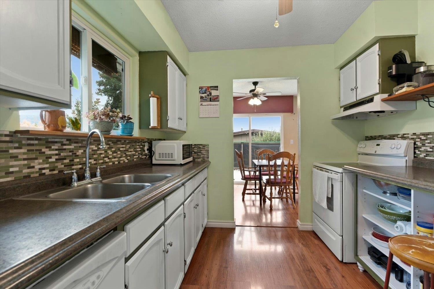 10151 Wedgewood Drive, Chilliwack, BC, V2P 6C1 - 10