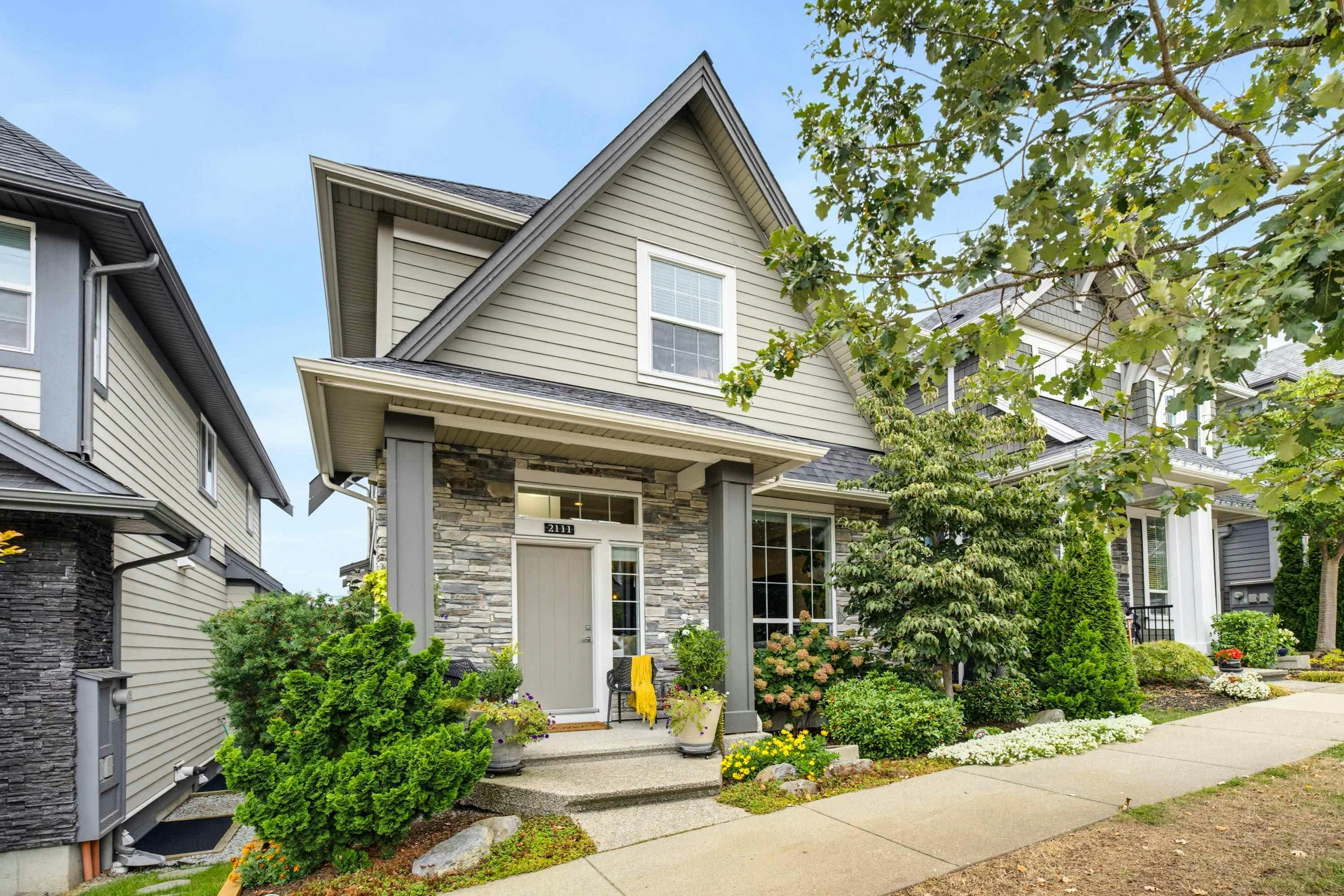 2111 165b Street, Surrey, BC, V3Z 0V6