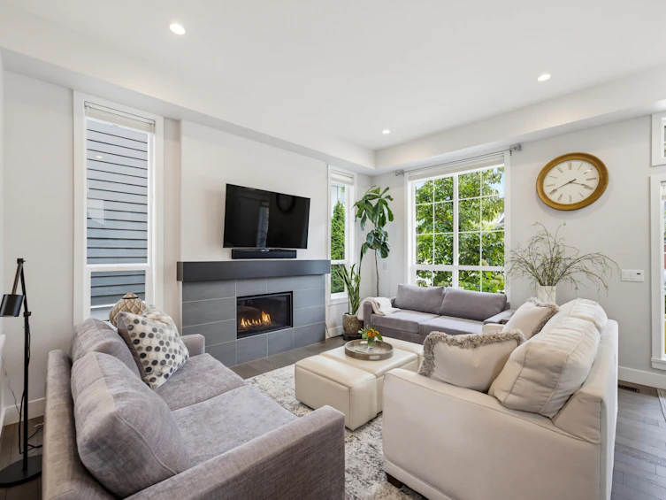 2111 165b Street, Surrey, BC, V3Z 0V6 - 4