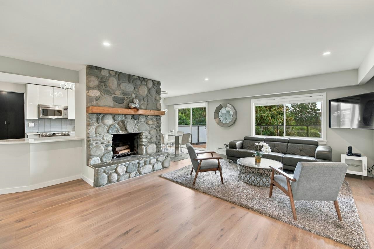 1103 Cloverley Street, North Vancouver, BC, V7L 1N7