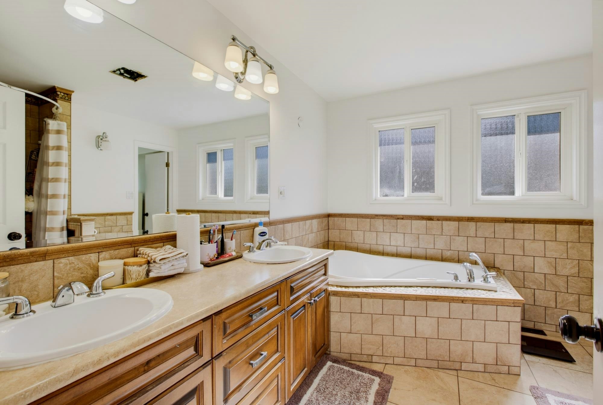 20014 38 Avenue, Langley, BC, V3A 5X7 - 18