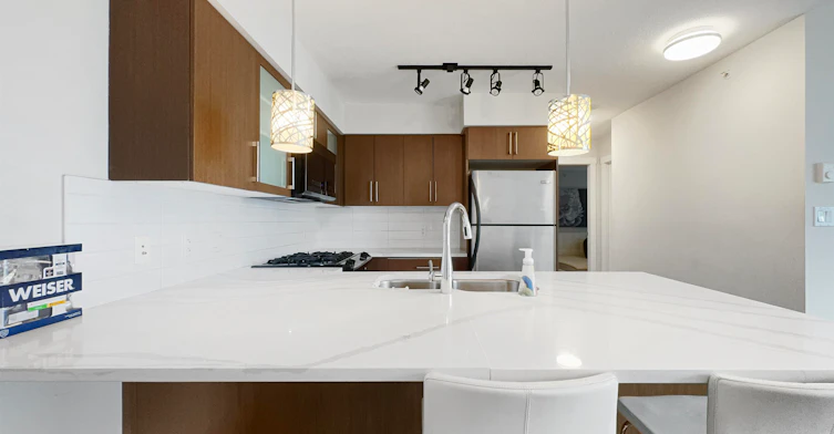 12xx-8068 Westminister Highway, Richmond, BC, V6X 0C6 - 2