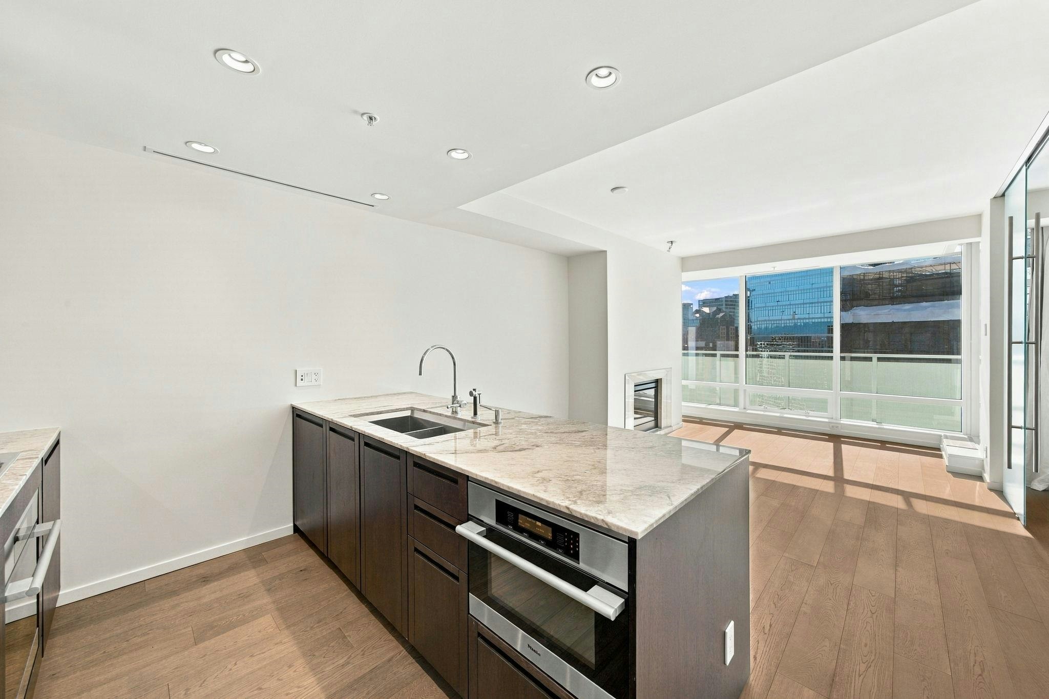 2506-1011 W Cordova Street - 4
