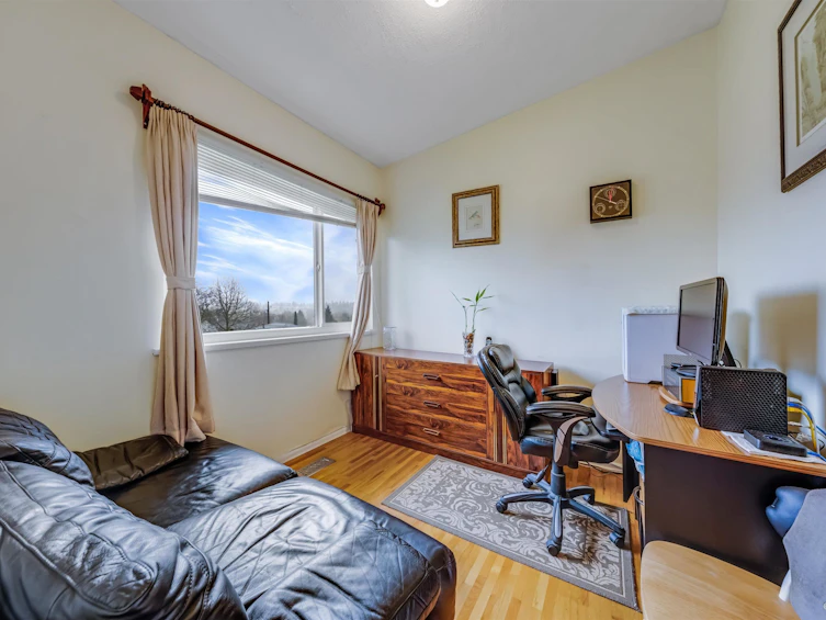 4646 Charlotte Court, Burnaby, BC, V5G 2R8 - 11