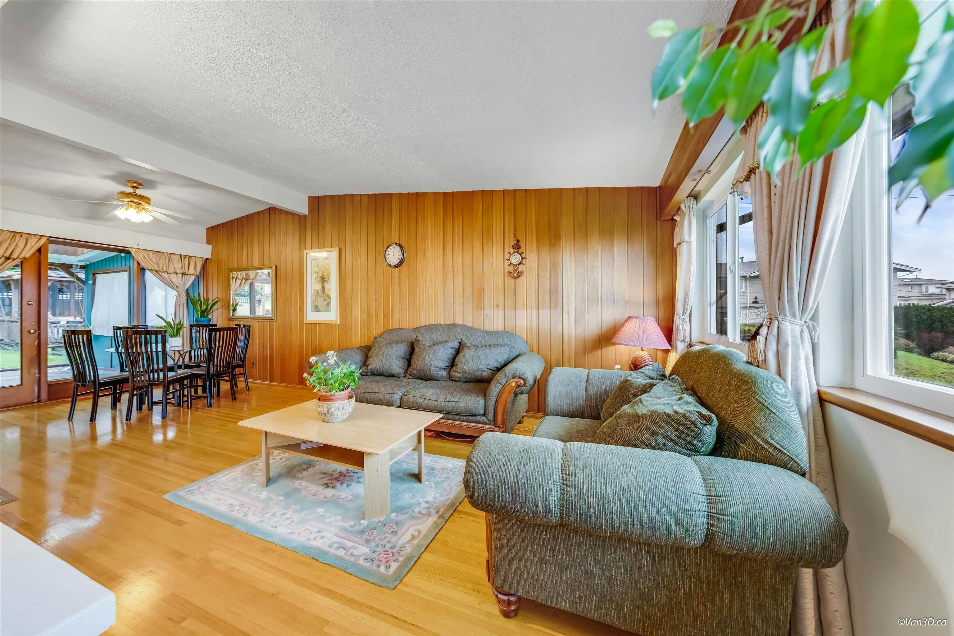 4646 Charlotte Court, Burnaby, BC, V5G 2R8 - 4