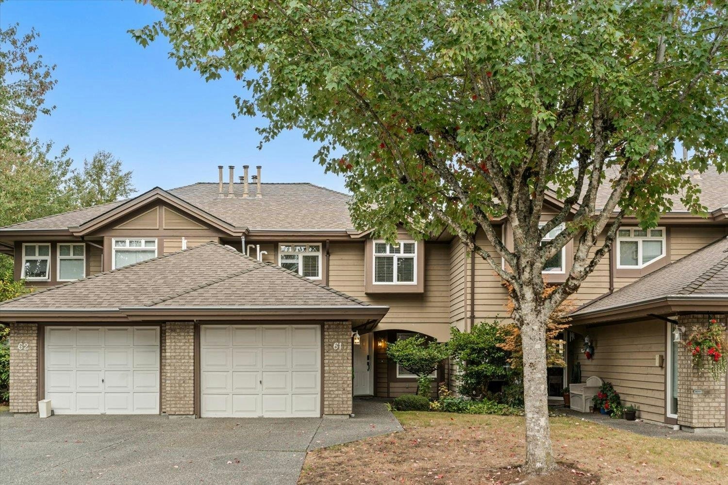 61-11737 236 Street - 2