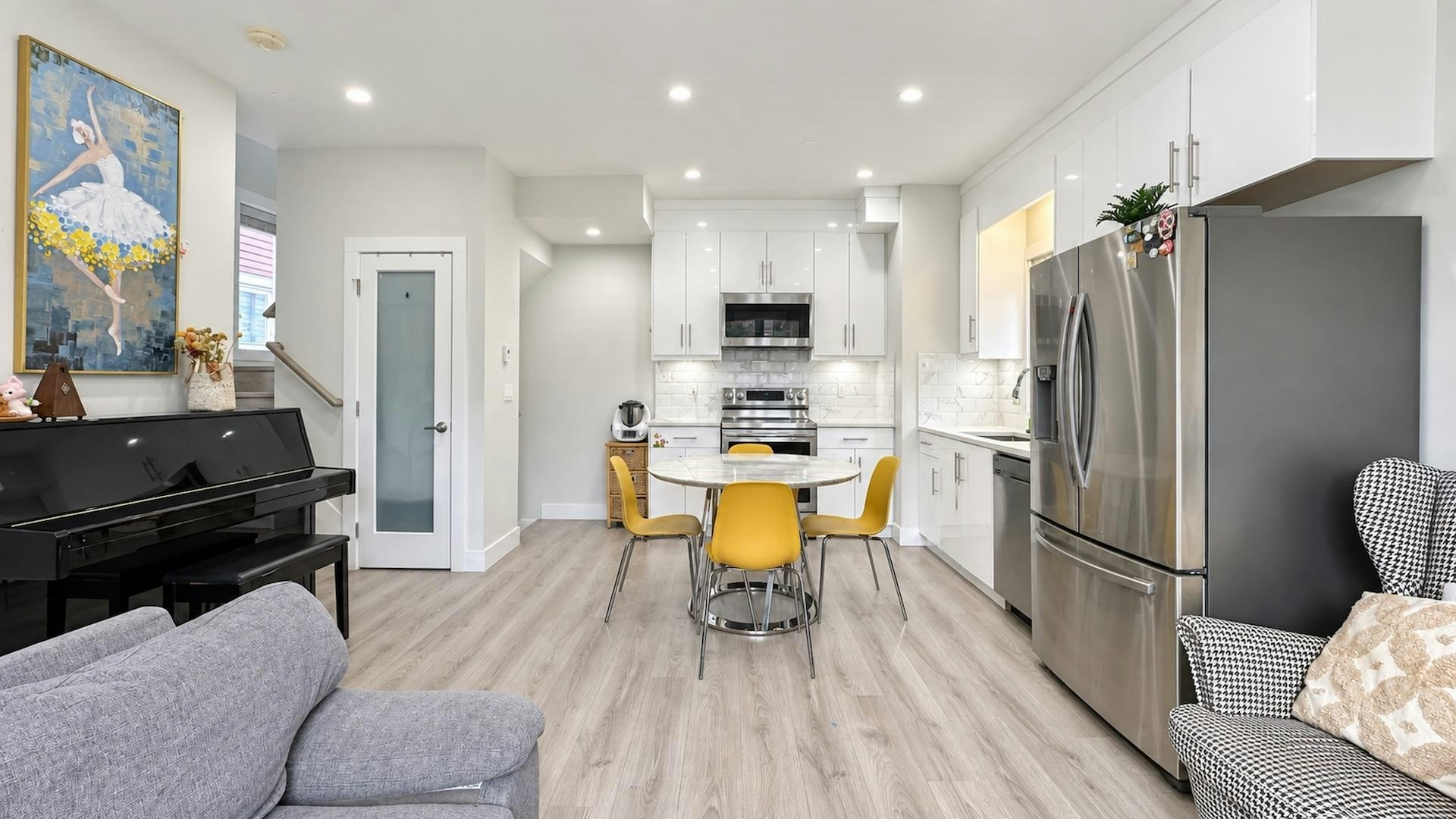 4985 Moss Street, Vancouver, BC, V5R 3T5 - 7