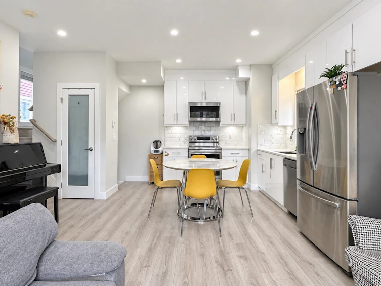 4985 Moss Street, Vancouver, BC, V5R 3T5 - 7