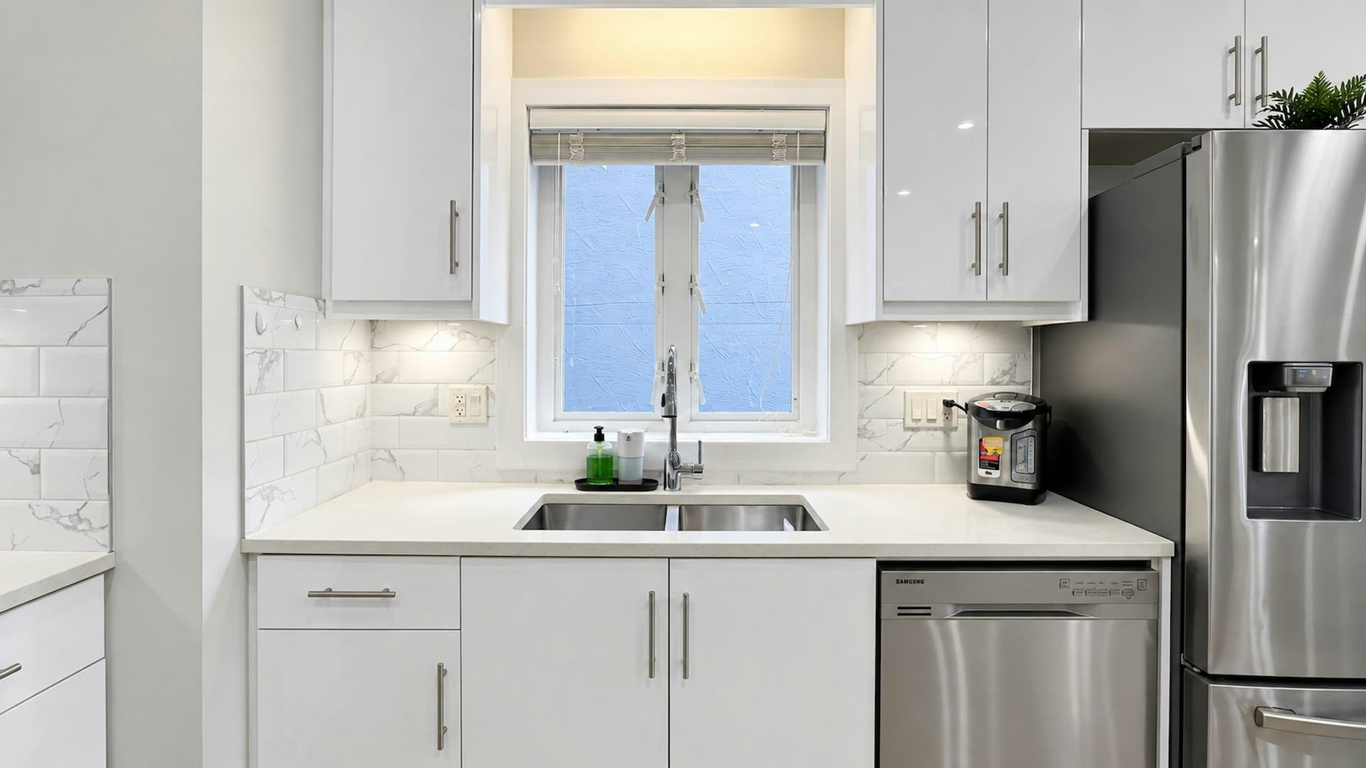 4985 Moss Street, Vancouver, BC, V5R 3T5 - 15
