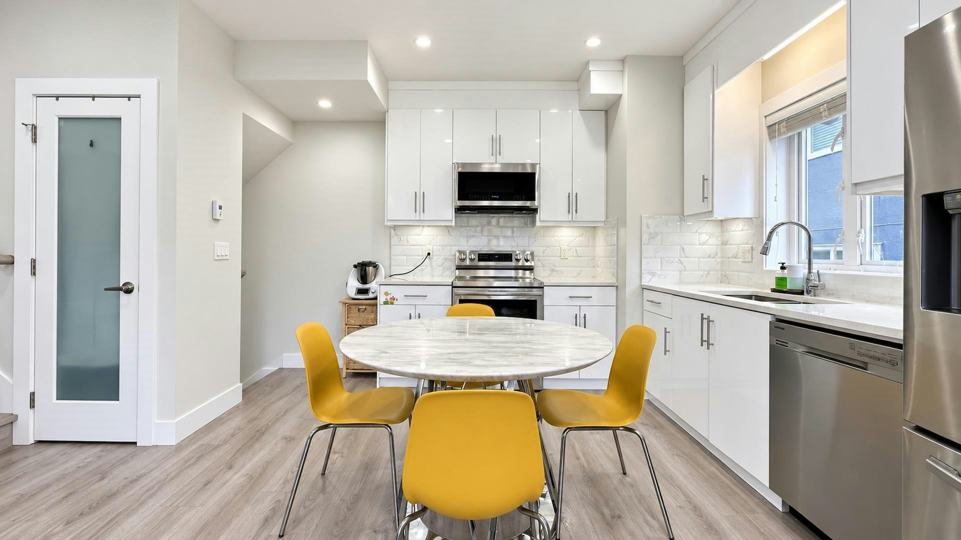 4985 Moss Street, Vancouver, BC, V5R 3T5 - 12