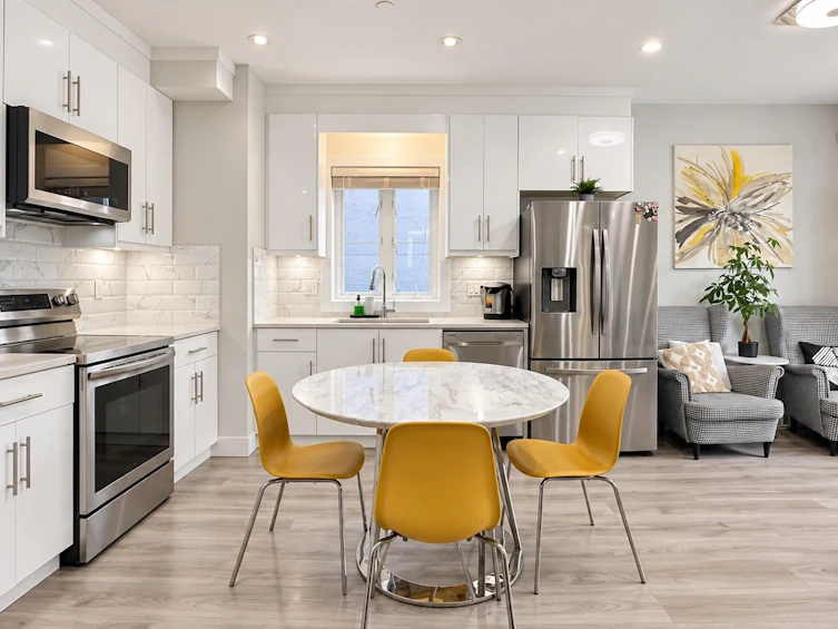 4985 Moss Street, Vancouver, BC, V5R 3T5 - 10