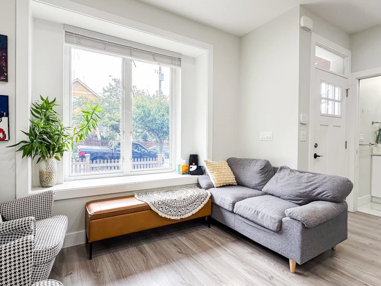 4985 Moss Street, Vancouver, BC, V5R 3T5 - 5