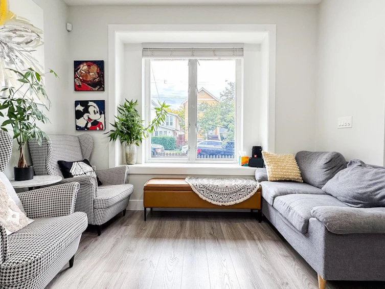 4985 Moss Street, Vancouver, BC, V5R 3T5 - 4
