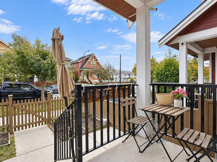 4985 Moss Street, Vancouver, BC, V5R 3T5 - 18