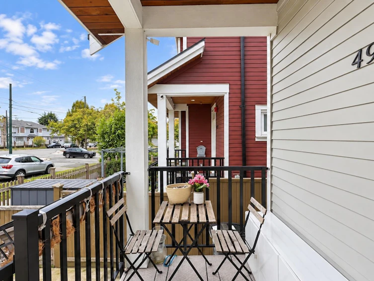 4985 Moss Street, Vancouver, BC, V5R 3T5 - 17