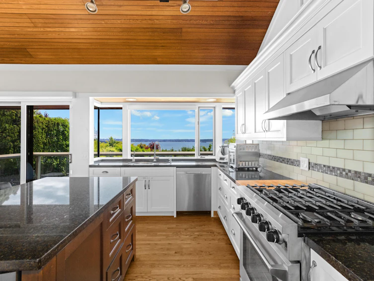 2370 Queens Avenue, West Vancouver, BC, V7V 2Y6 - 9