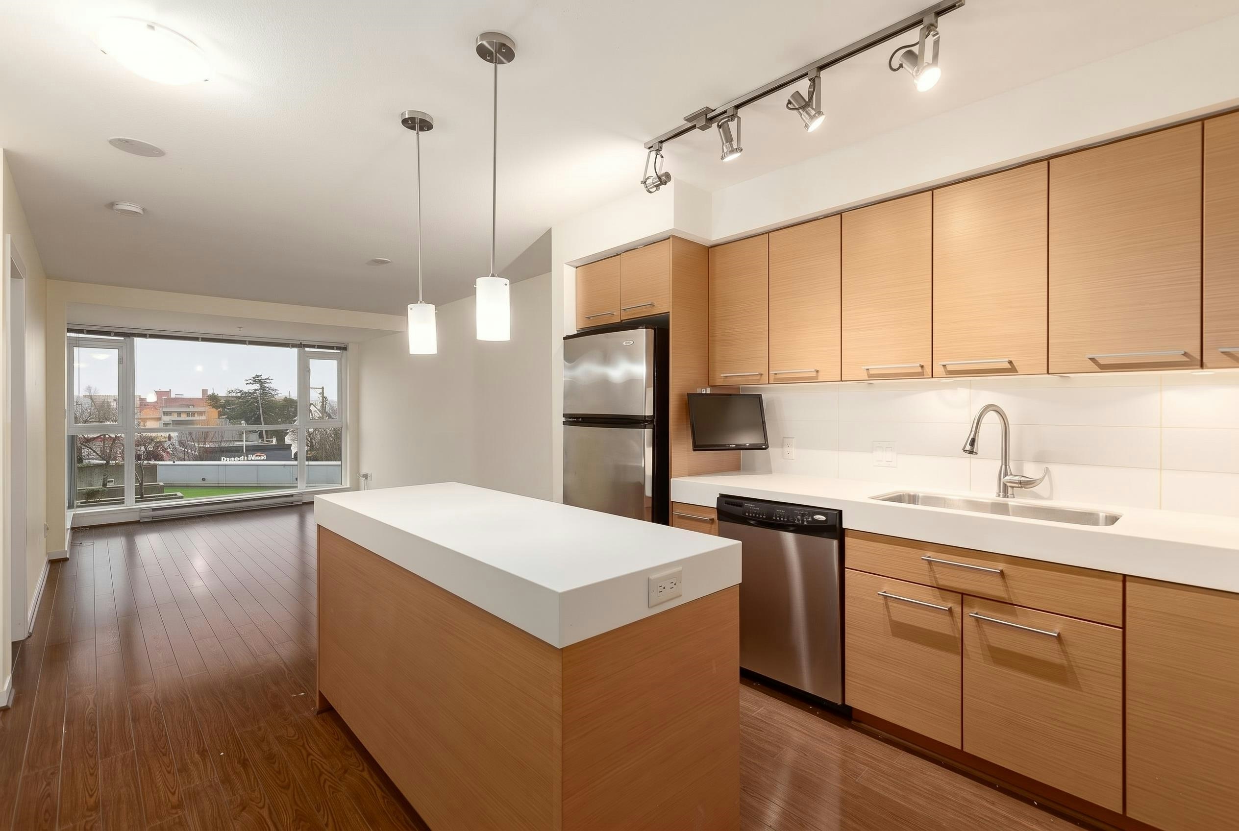 408-2770 Sophia Street, Vancouver, BC, V5T 0A4 - 2