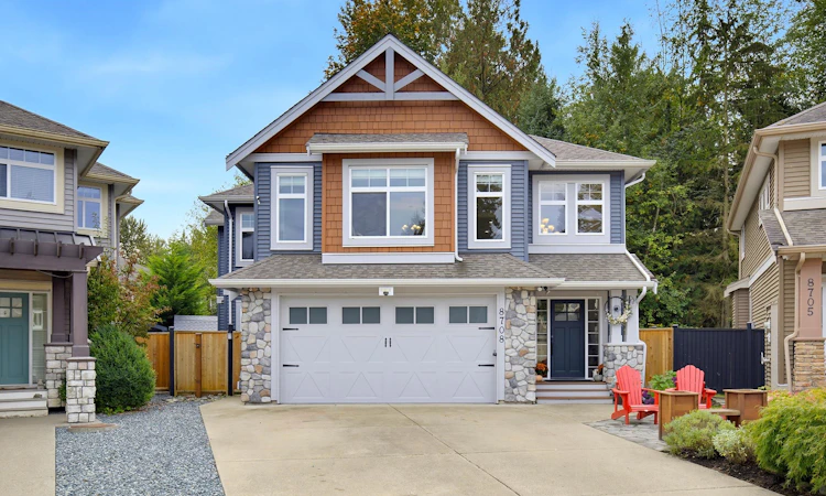 8708 Parker Court