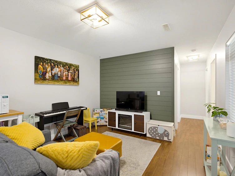 8708 Parker Court, Mission, BC, V2V 0C1 - 5