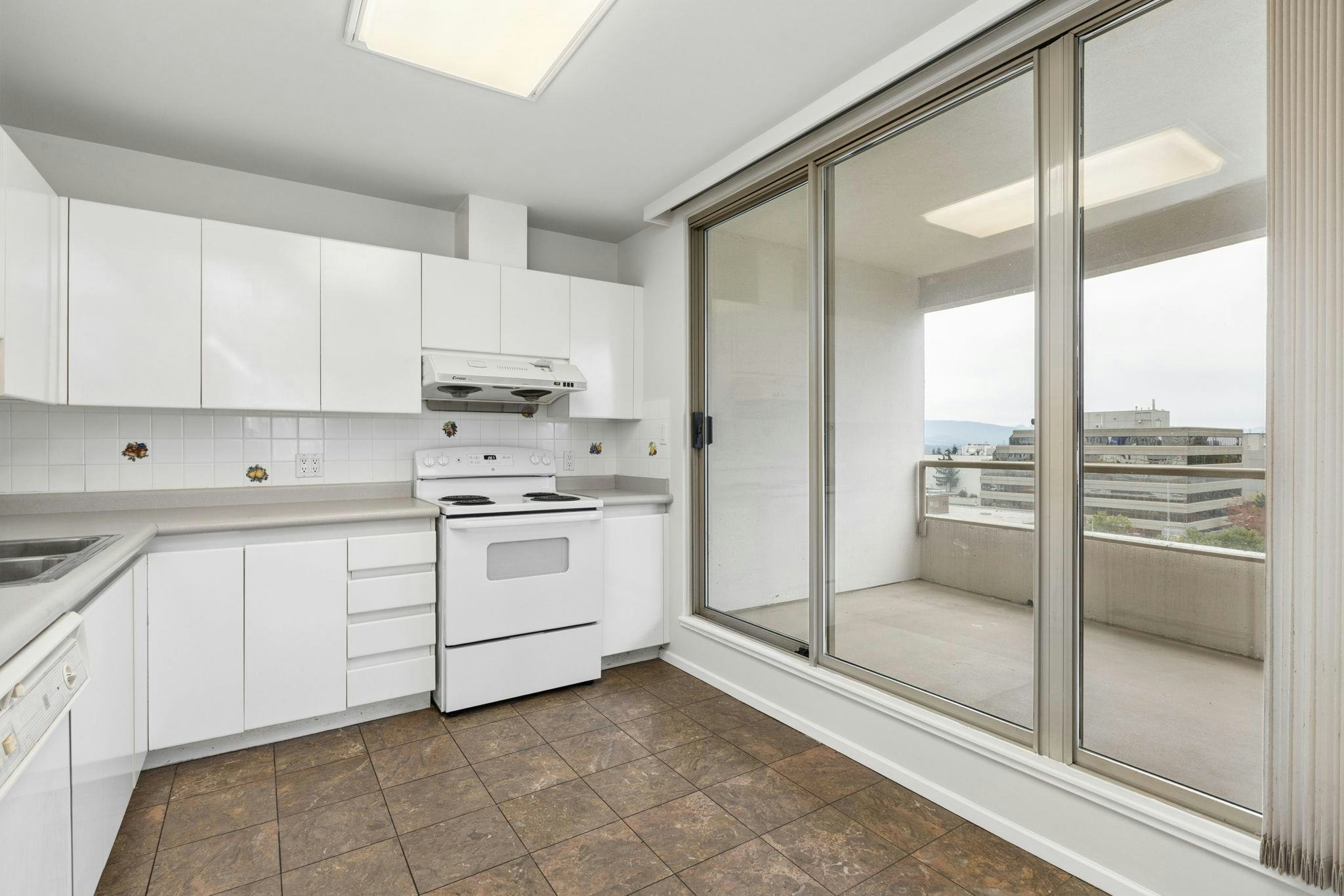 802-4830 Bennett Street, Burnaby, BC, V5H 4P6 - 16