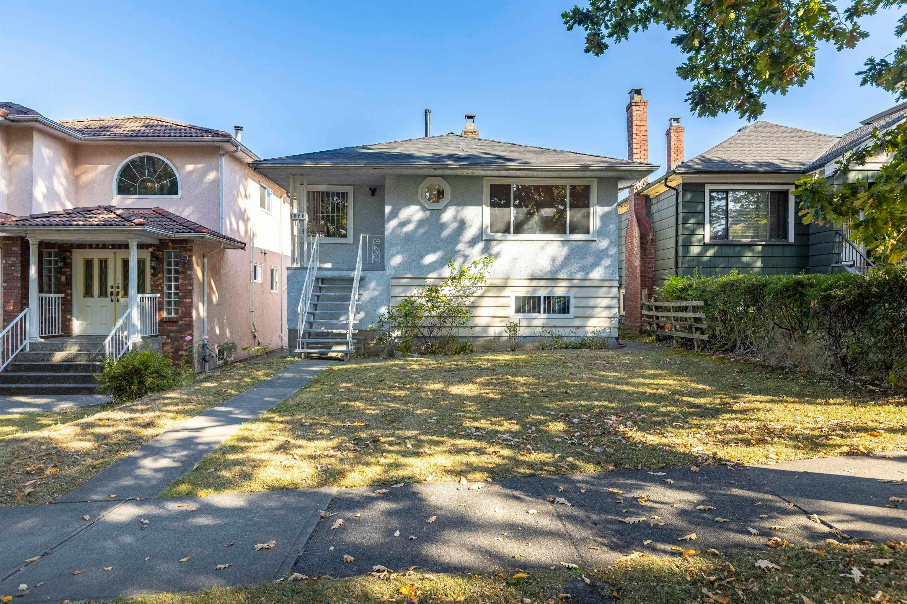1060 Kelowna Street, Vancouver, BC, V5K 4E3