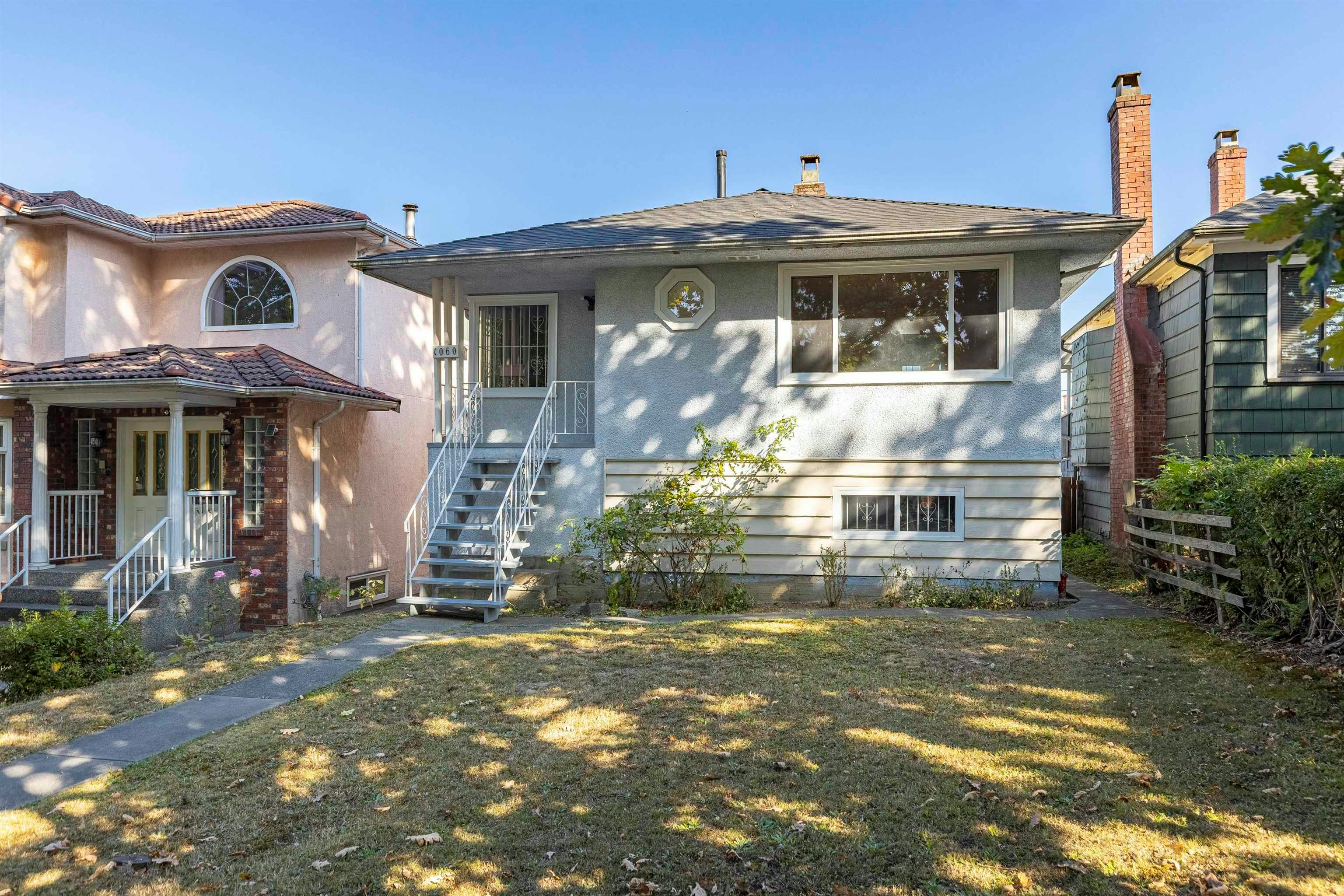 1060 Kelowna Street - 2