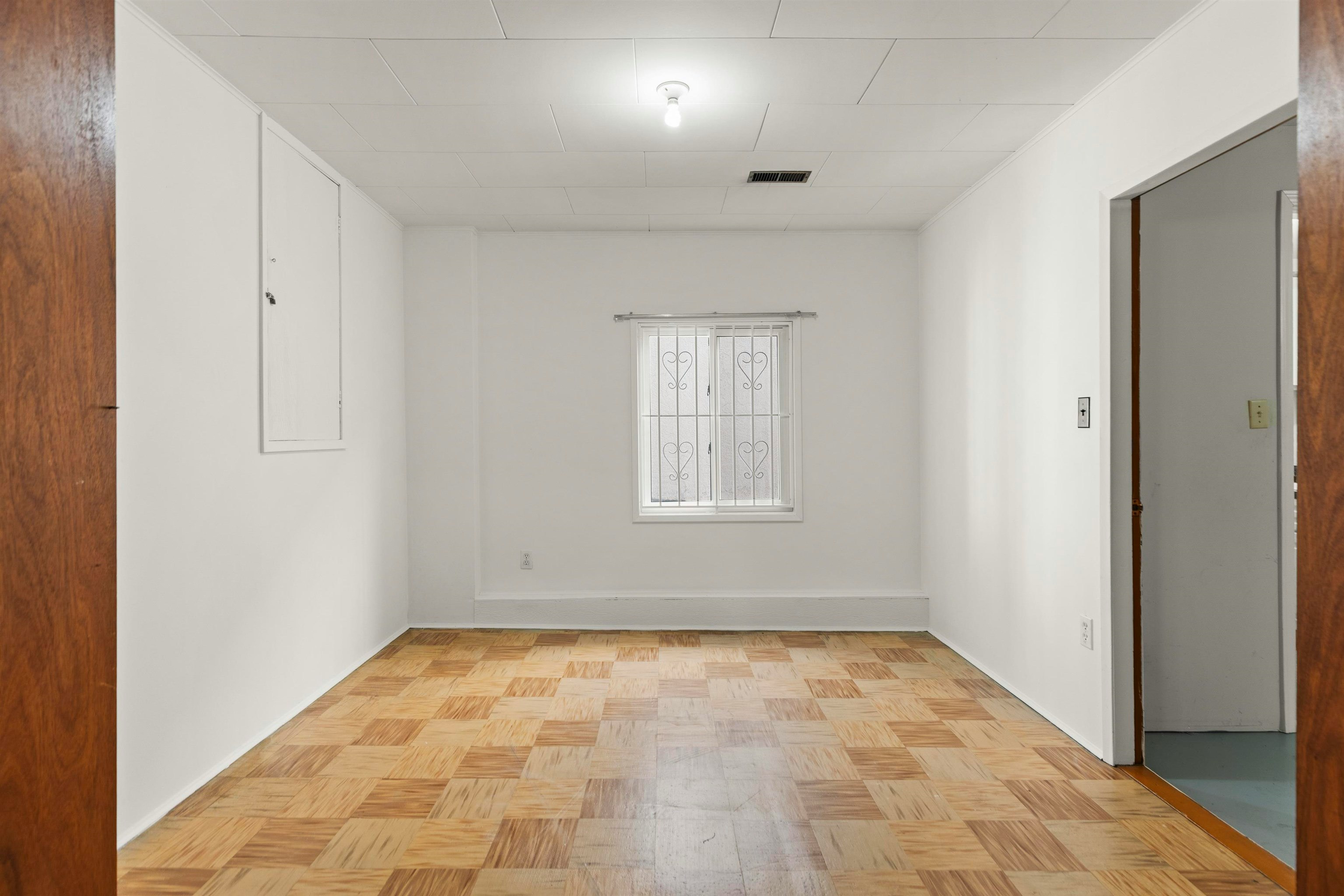 1060 Kelowna Street, Vancouver, BC, V5K 4E3 - 23
