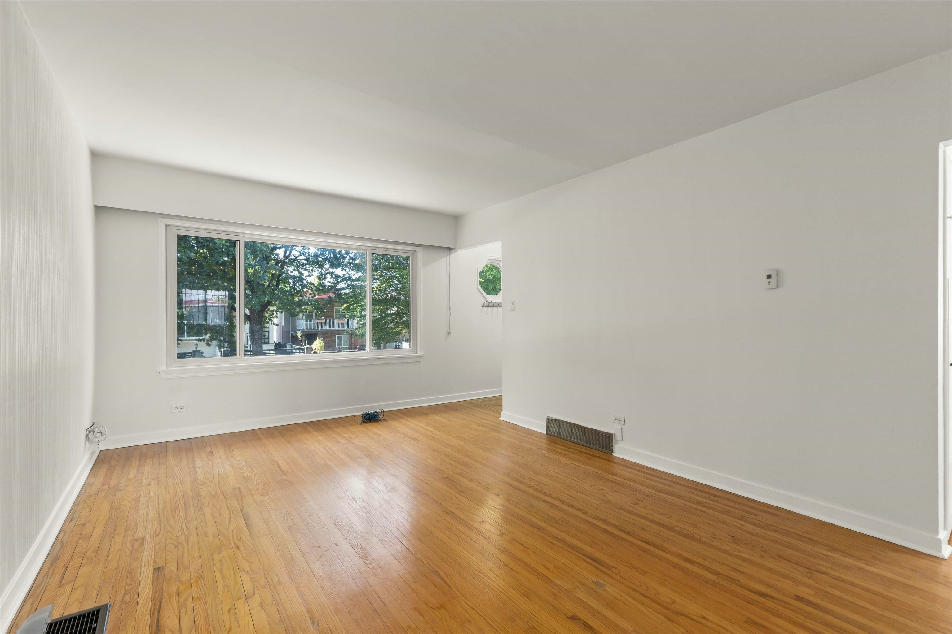 1060 Kelowna Street, Vancouver, BC, V5K 4E3 - 6