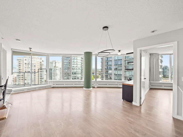 2202-689 Abbott Street, Vancouver, BC, V6B 0J2 - 2